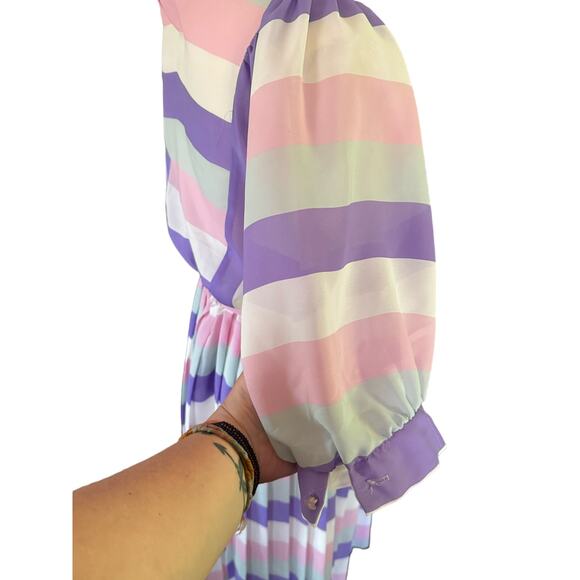 VINTAGE 1980'S Mannitte Belted Dress with Balloon Flouncy Sleeve Belted Waist - Picture 3 of 6